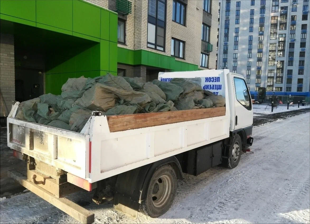 Вывоз мусора грузовым фургоном 3 тонны в Ухте — цена от 1367 руб., ПроМусор